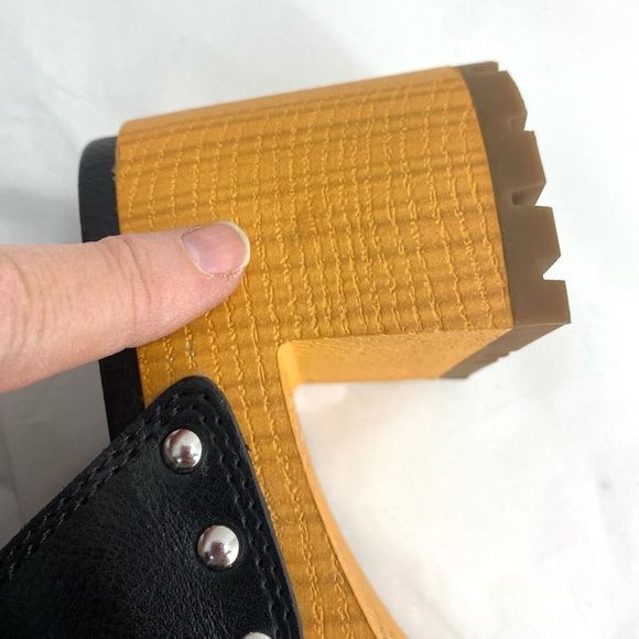 MIA Black and Tan Chunky Heel Sandals - Picture 10 of 11